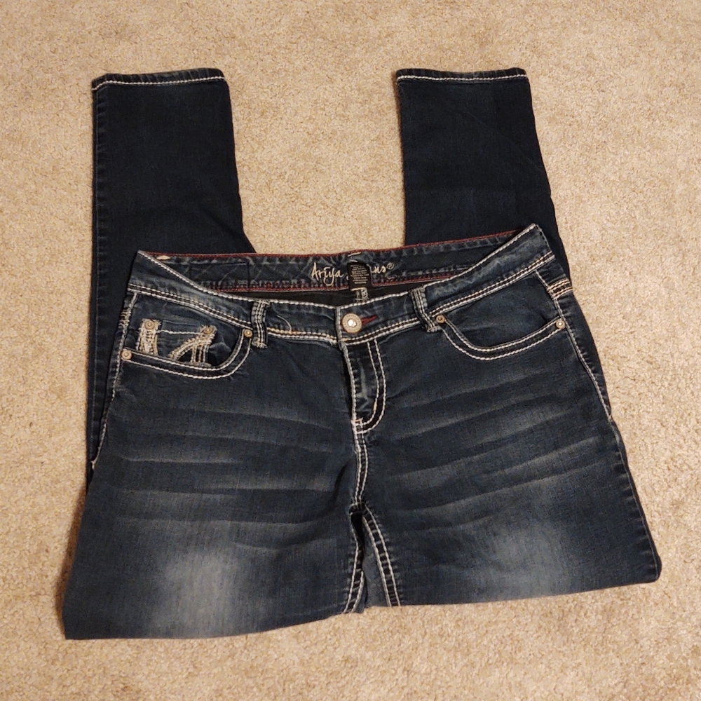 PRICE DROP! Ariya Straight Leg Jeans Flap Pockets